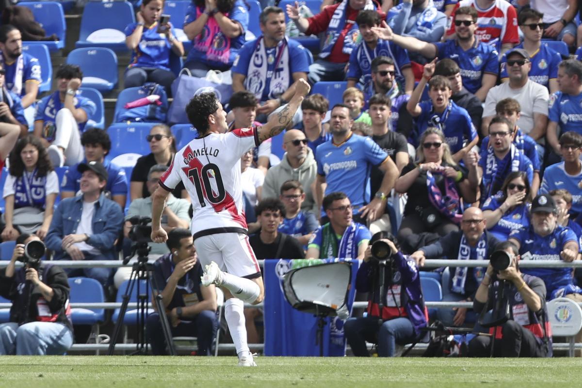 Camello celebra el primer gol del Rayo en Getafe.