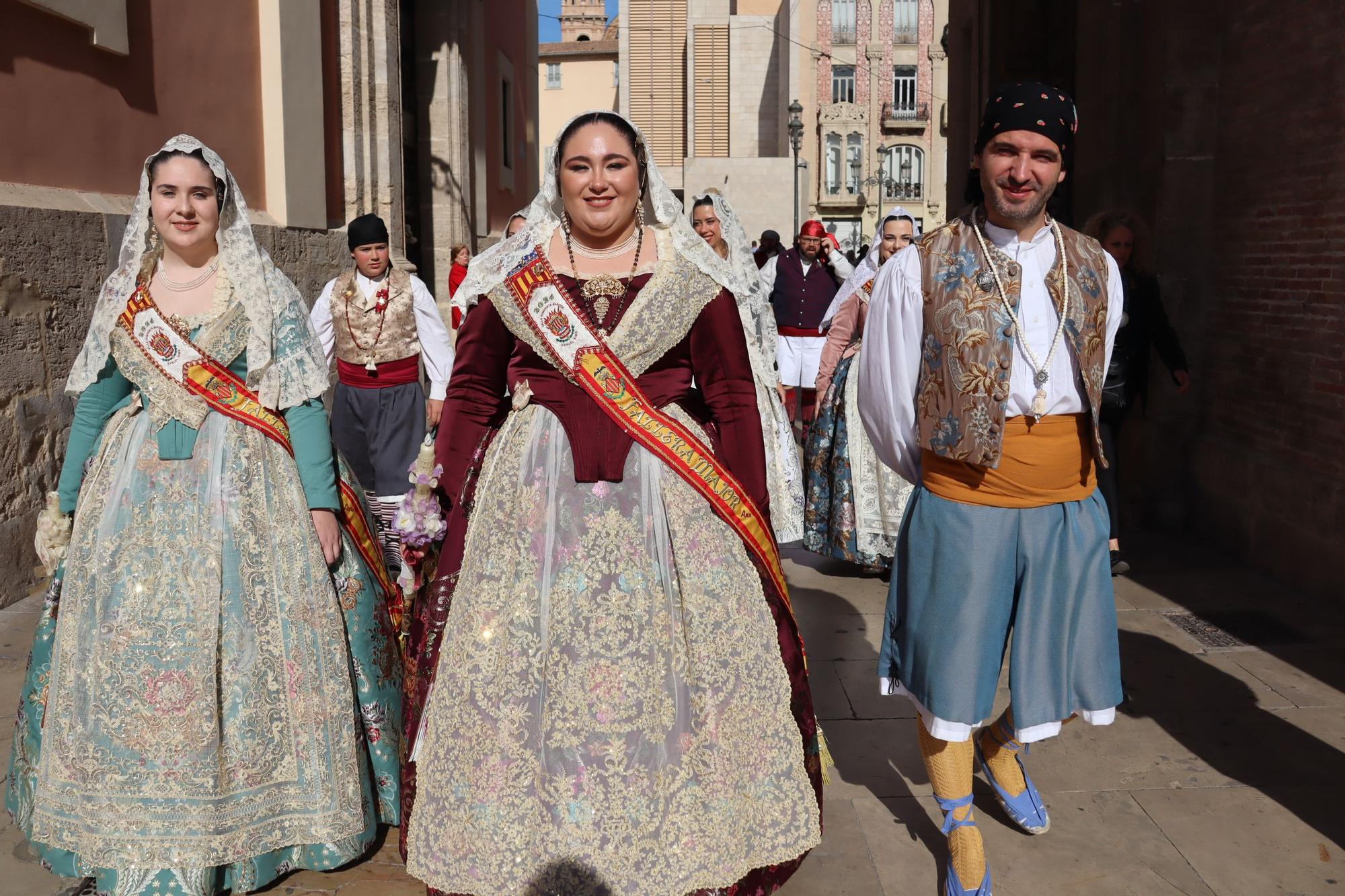 Las comisiones de falla en la Procesión de la Virgen (4/5)