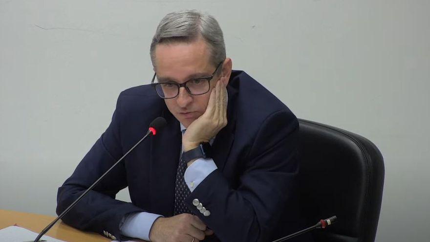 El consejero delegado de la Empresa Municipal de la Vivienda y Suelo (EMVS), Diego Lozano, comparece en la Comisión de Investigación del Ayuntamiento de Madrid sobre el presunto intento de espionaje a Ayuso.