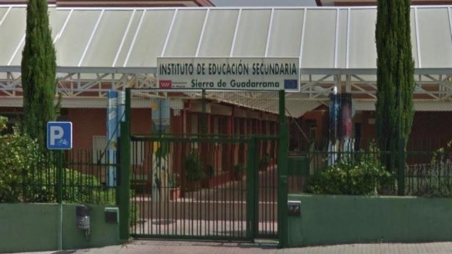 Detenido el director de un instituto tras hallarse cámaras ocultas en los baños del centro