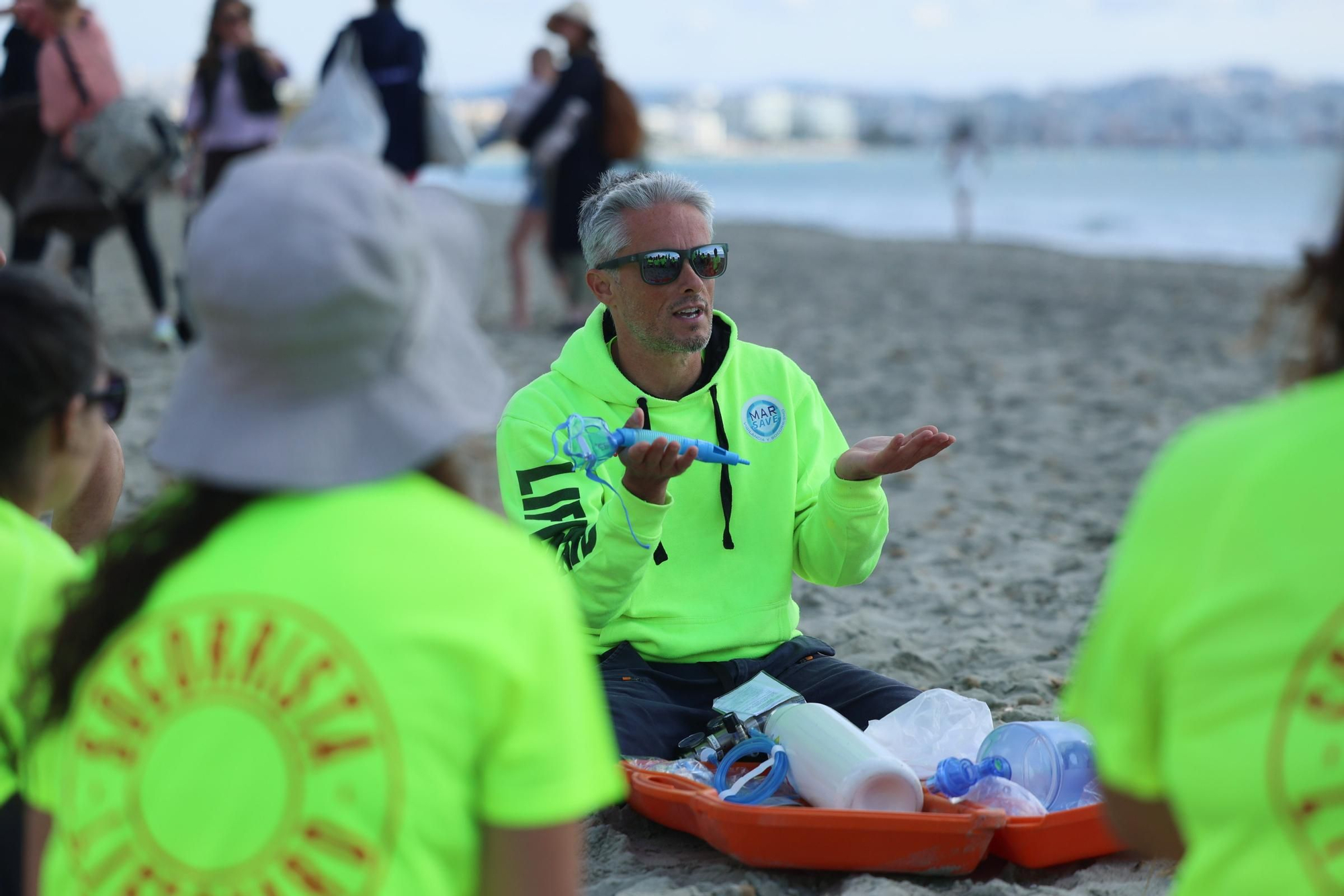 Galería: Más de 40 socorristas empiezan en nueve playas de Sant Josep