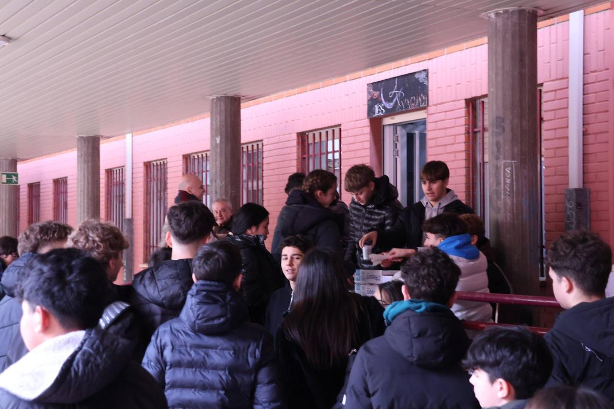 Semana Solidaria en el IES La Vaguada Semana Solidaria en el IES La Vaguada