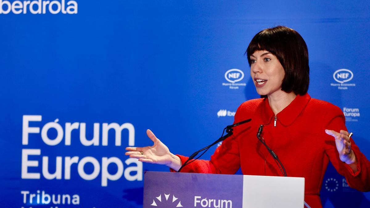 Diana Morant y Pilar Bernabé asisten al 'Fórum Europa'