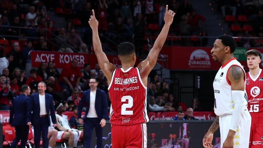 Bell-Haynes celebra uno de sus cinco triples ante el Andorra.