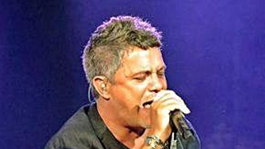 Alejandro Sanz durante el concierto.