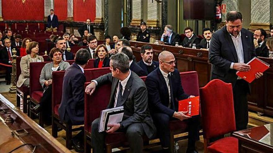 Els líders independentistes presos al banc dels acusats del Suprem, el febrer passat.