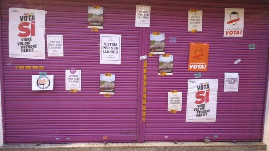 Aparecen pintadas amenazantes en la tienda de los padres de Albert Rivera