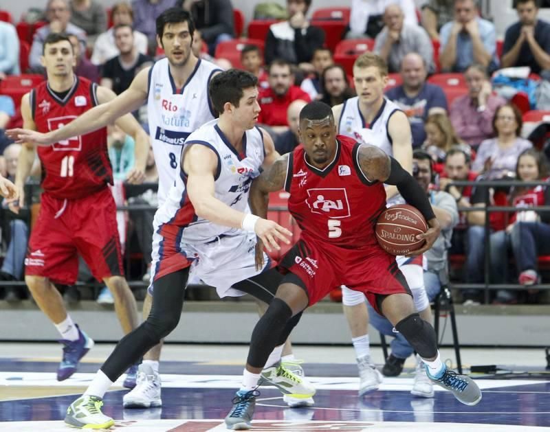 Imágenes de la victoria del CAI ante el Obradoiro (76-64)