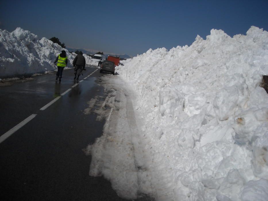 La neu va emblanquinar tota la comarca