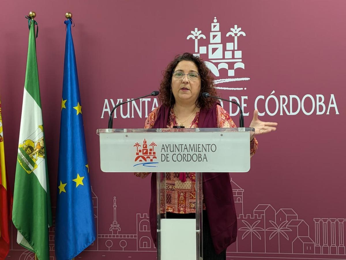 La concejala socialista Alicia Moya, durante una rueda de prensa.