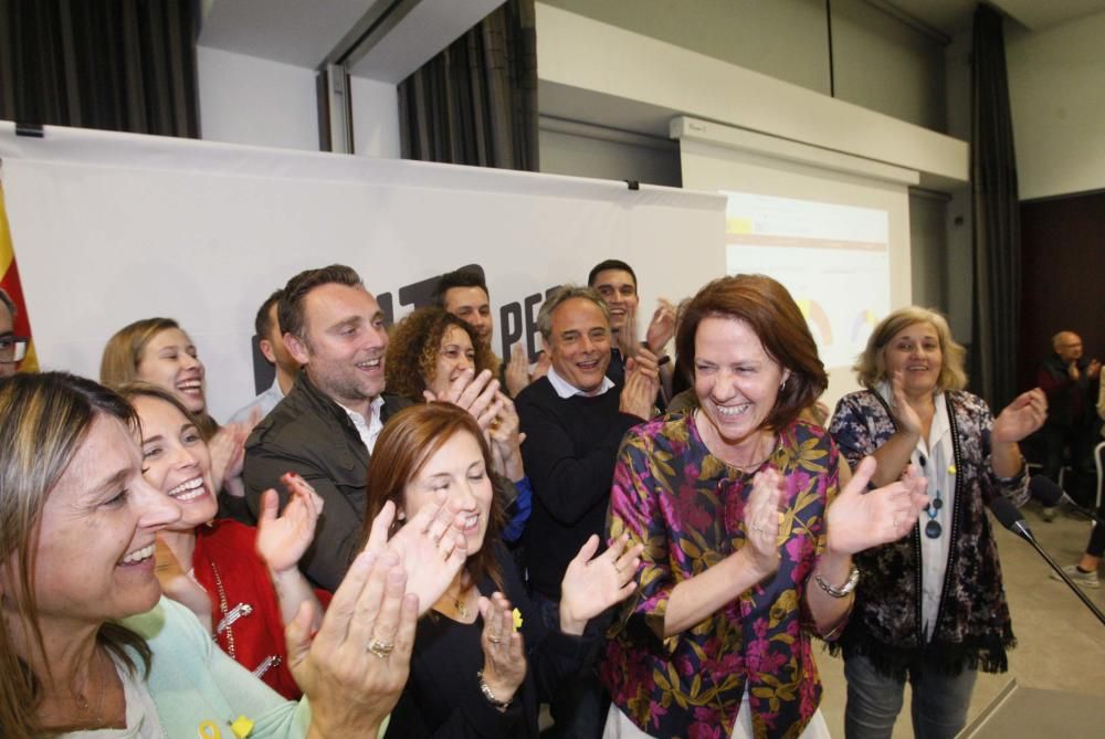 Marta Madrenas celebra la victòria a les eleccions municipals a Girona