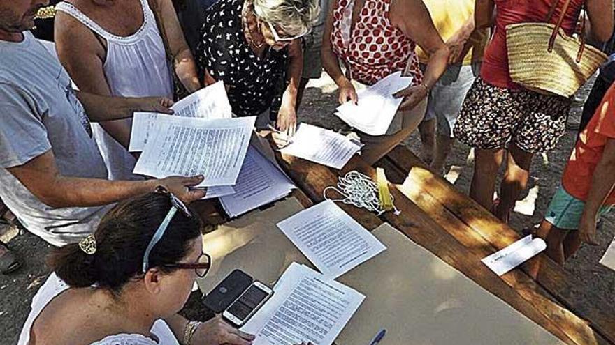 Protesta contra la &quot;turistificación&quot; de Portocolom