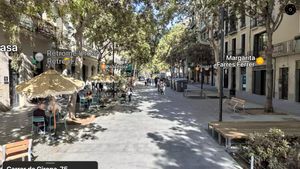 La calle de Girona, en una paseo virtual gentileza de Apple.