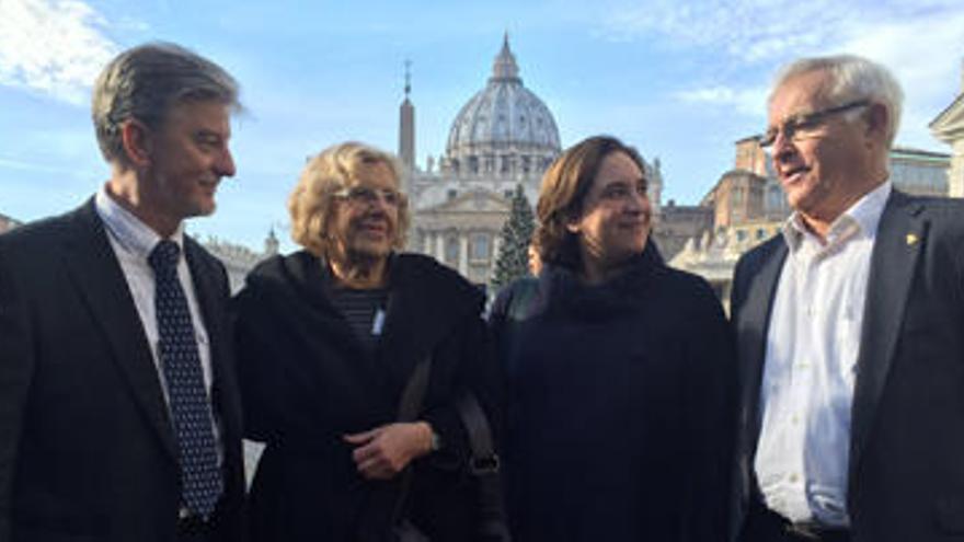 Joan Ribó con los alcaldes de Madrid, Barcelona y Zaragoza en Roma.