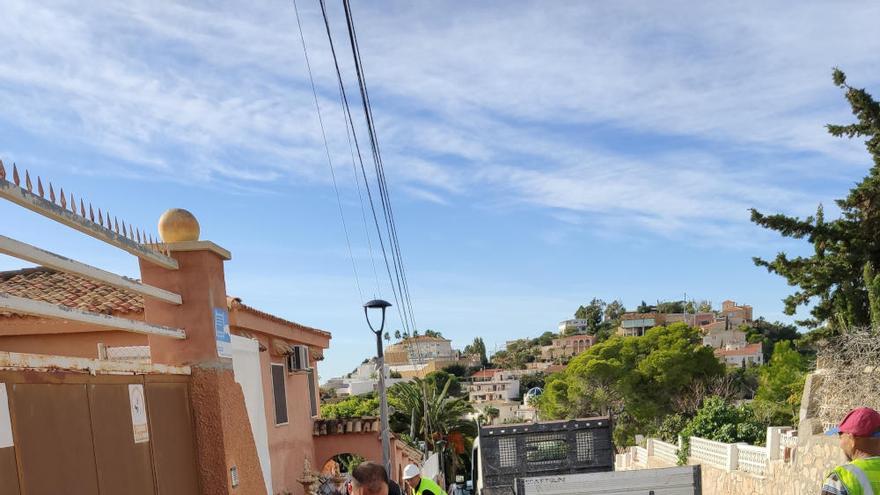 Instalación de las nuevas luminarias.