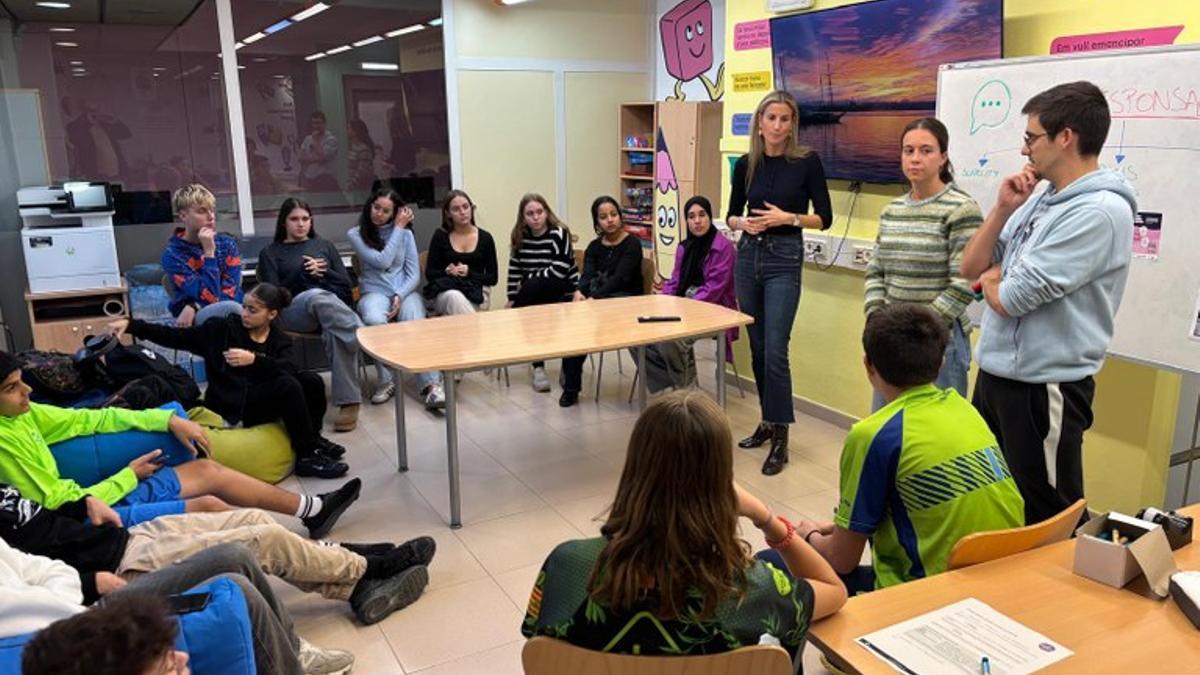 Primera sessió del projecte Joves Corresponsals, aquest dimarts a Igualada