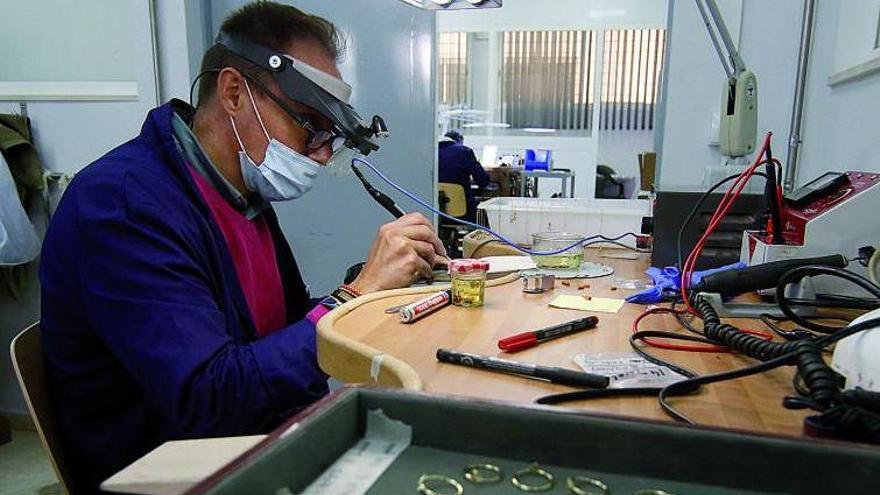 Trabajos de platería en Córdoba.