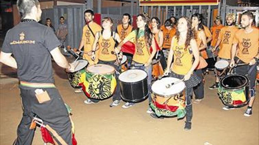 Vila-real baila a ritmo de batuka