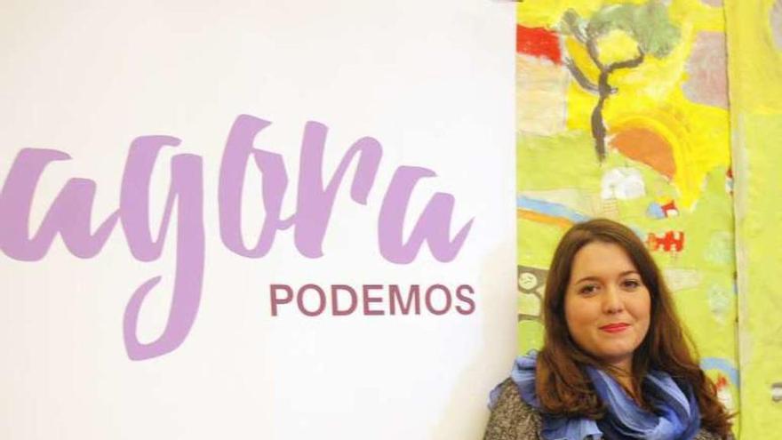 Ángela Rodríguez, ayer presentando su candidatura. // Xoán Álvarez