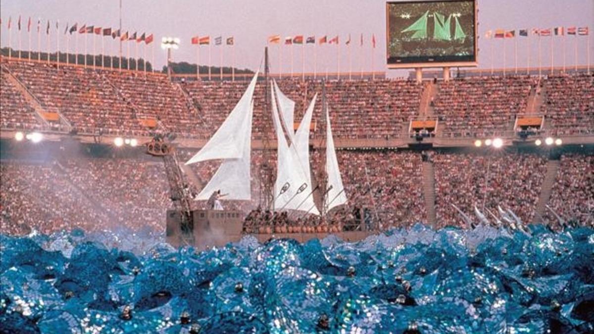 El barco de la Fura dels Baus durante la ceremonia inaugural de las olimpiadas de Barcelona 1992