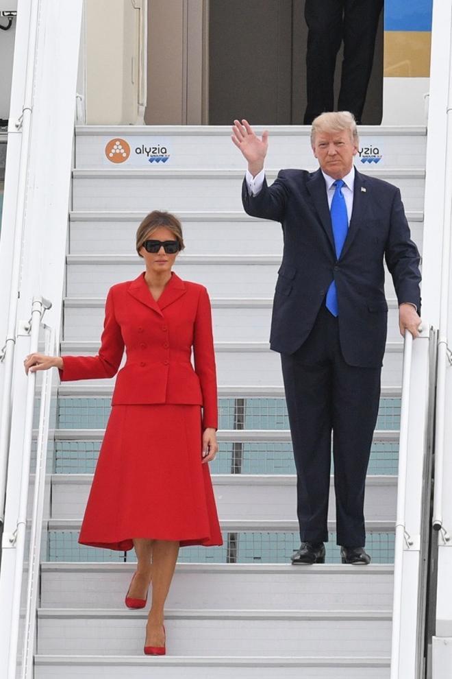 El look de Melania Trump en París