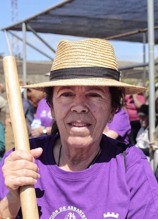 Tributo a la mujer en el deporte autóctono