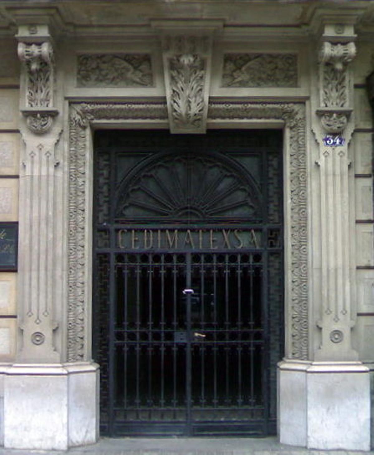 Puerta de la Rambla de Catalunya, 34, donde se rodó '[REC]'