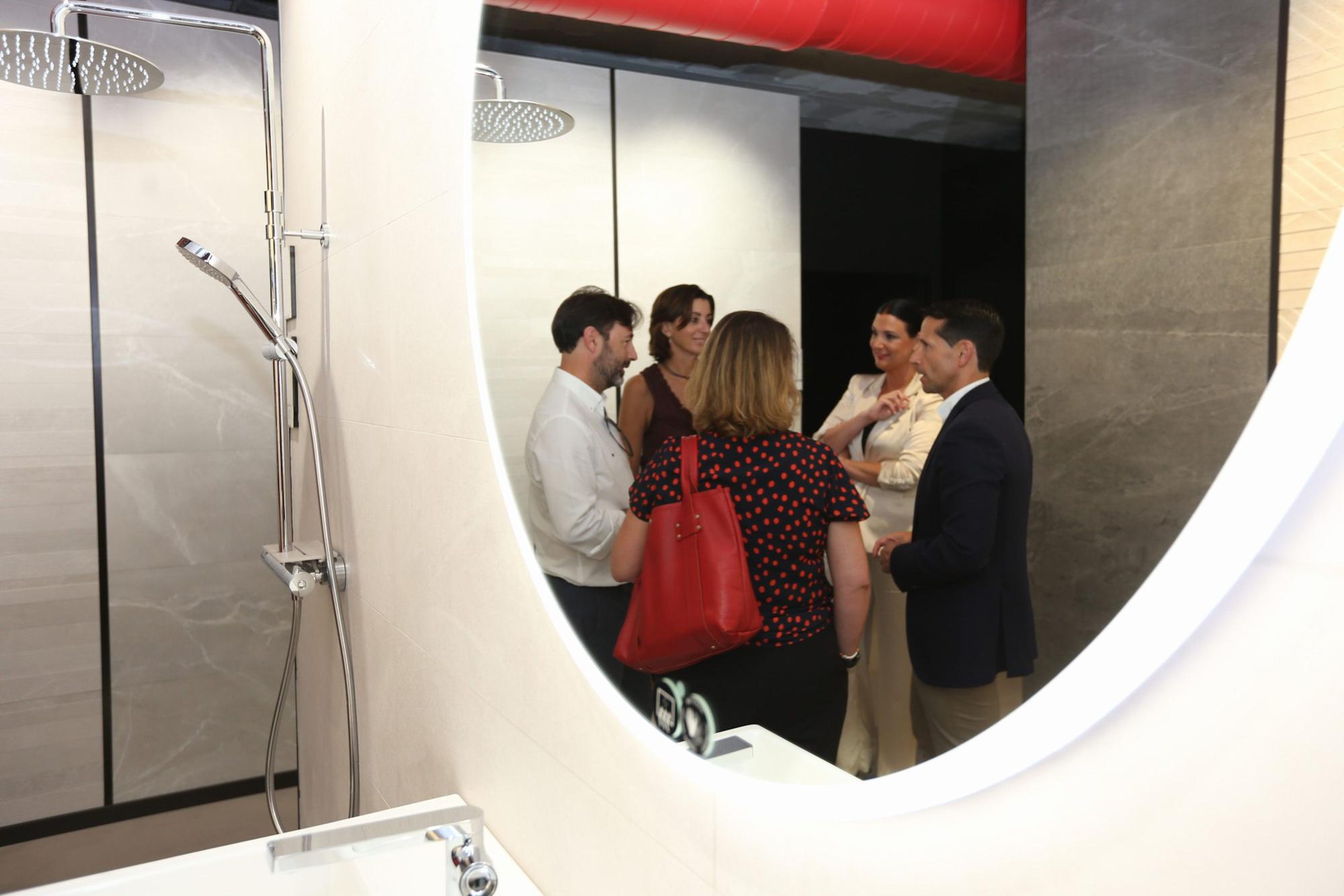 Inauguración de Saloni en Alicante