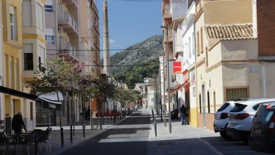 Vecinos y comerciantes decidirán cómo quieren la calle Comte d&#039;Oliva