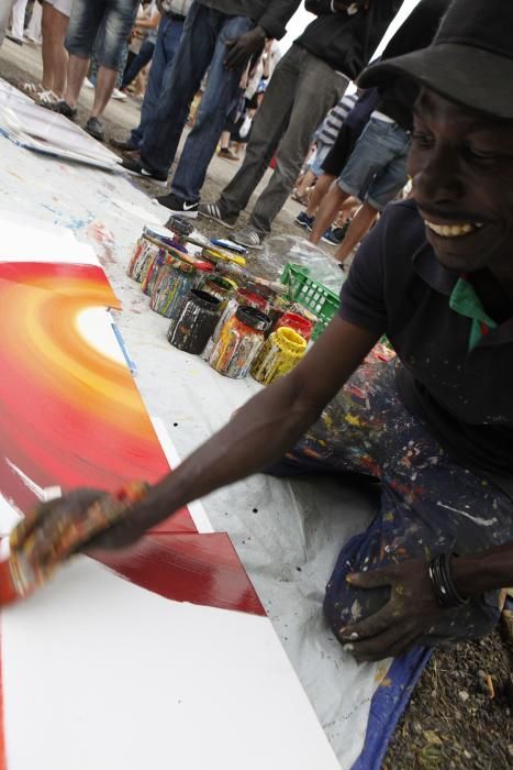 El artista senegalés Alioune Dabo en la Semana Negra