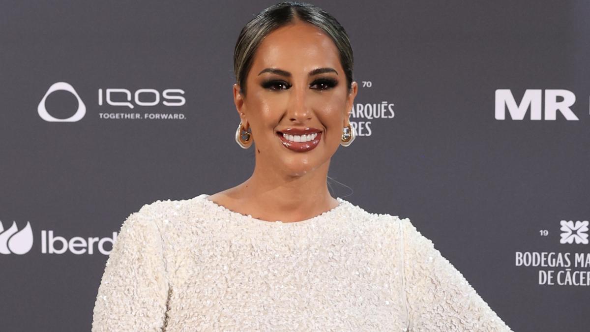 Noemi Salazar, obligada a someterse a una doble mastectomía por gigantomastia