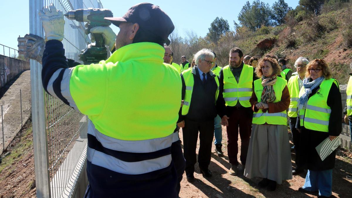 Capella, en Pallejà, donde FGC está instalando vallas antivandálicas.