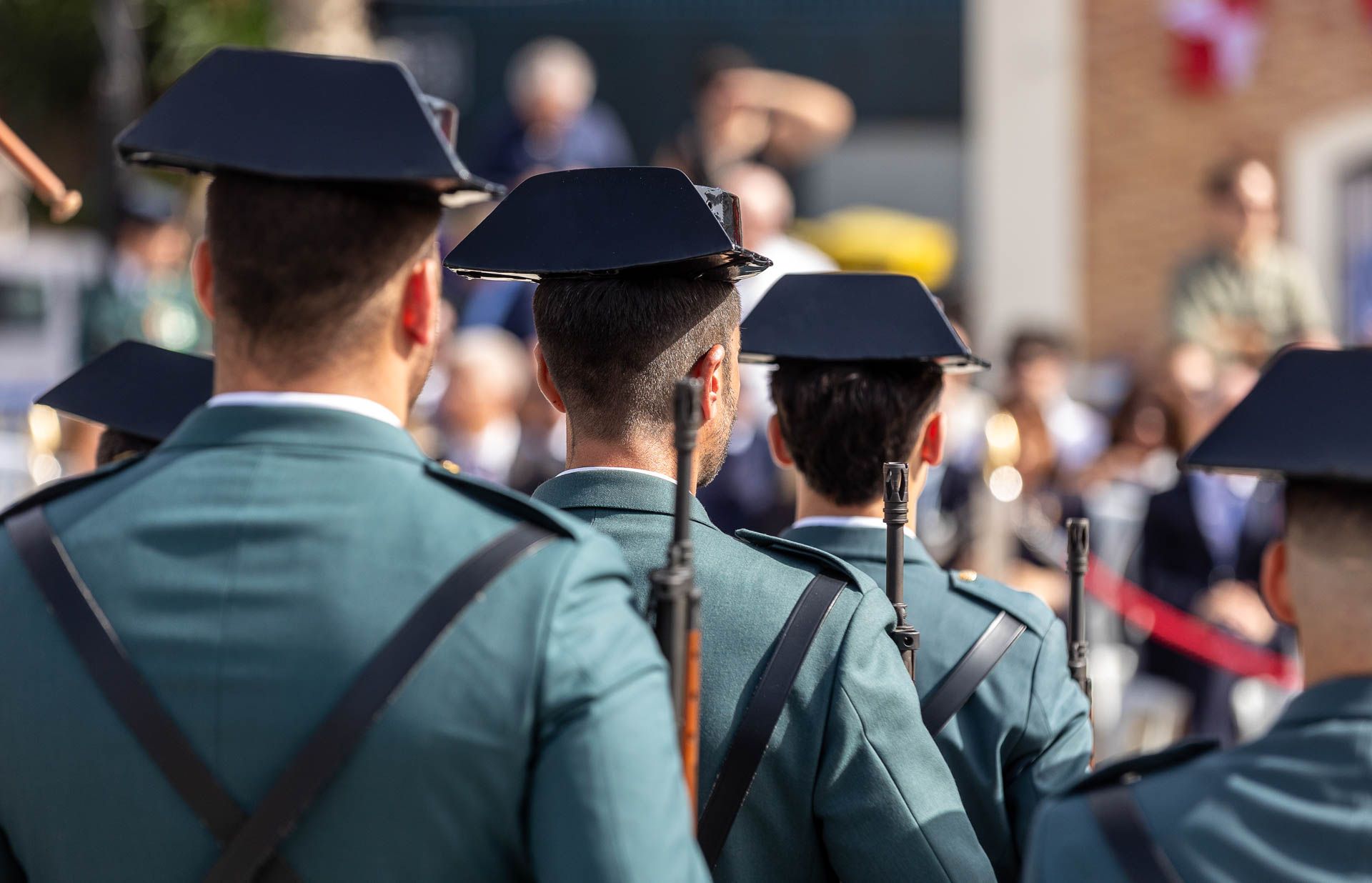 La Guardia Civil de Alicante celebra el día de la Virgen del Pilar en el Puerto