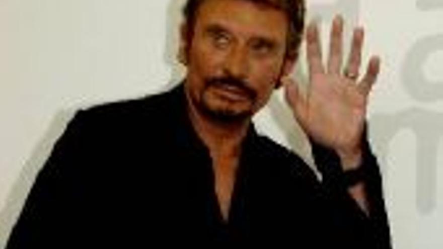 Las pruebas por violación contra Hallyday eran falsas