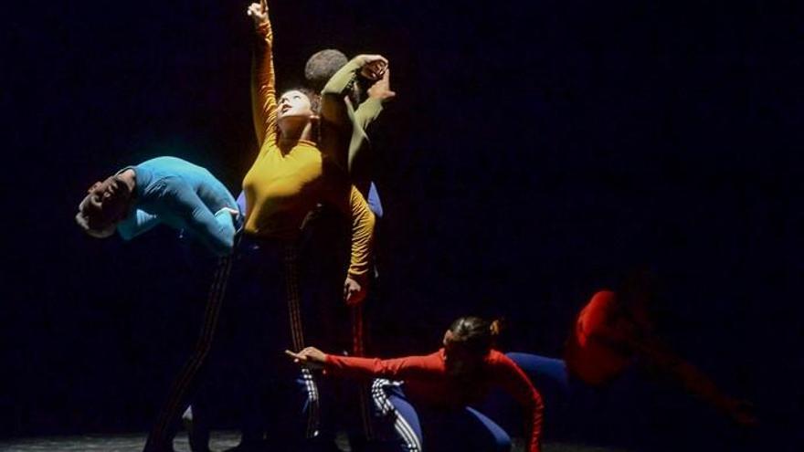 Espectáculo de los alumnos del taller &#039;Verano y Danza&#039; del Teatro Pérez Galdós