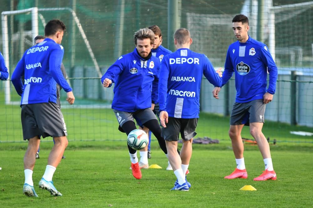 Sabin Merino se reincorpora y completa con normalidad las tareas del entrenamiento.