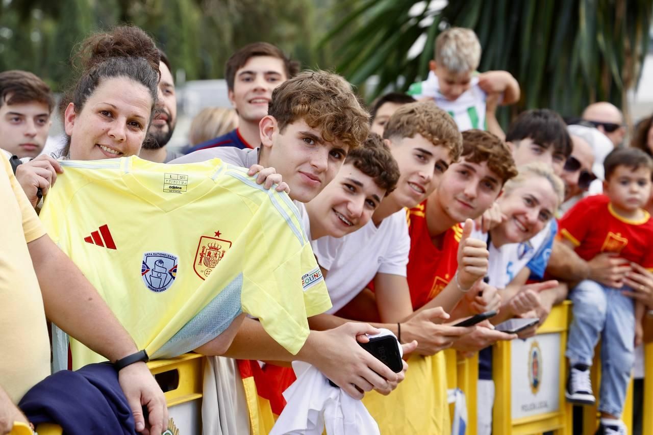 La selección española en Córdoba: la afición se vuelca con los jugadores