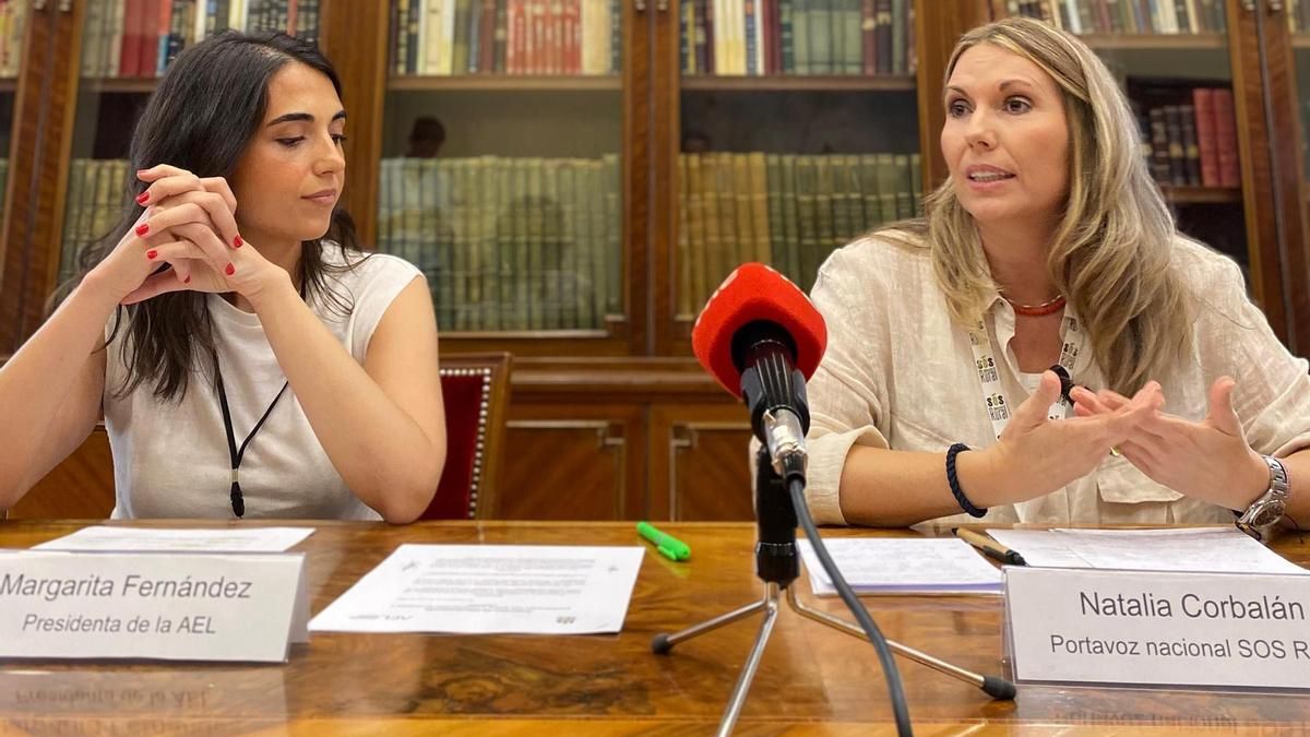 Margarita Fernández y Natalia Corbalán.