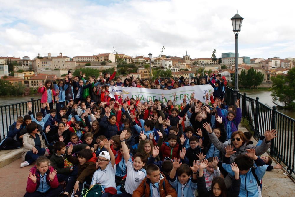 Celebración del Día Internacional de la Tierra