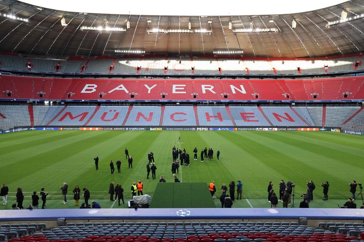 Los jugadores del Inter de Milán visitan el Allianz Arena en la víspera del primer partido frente al Bayern.