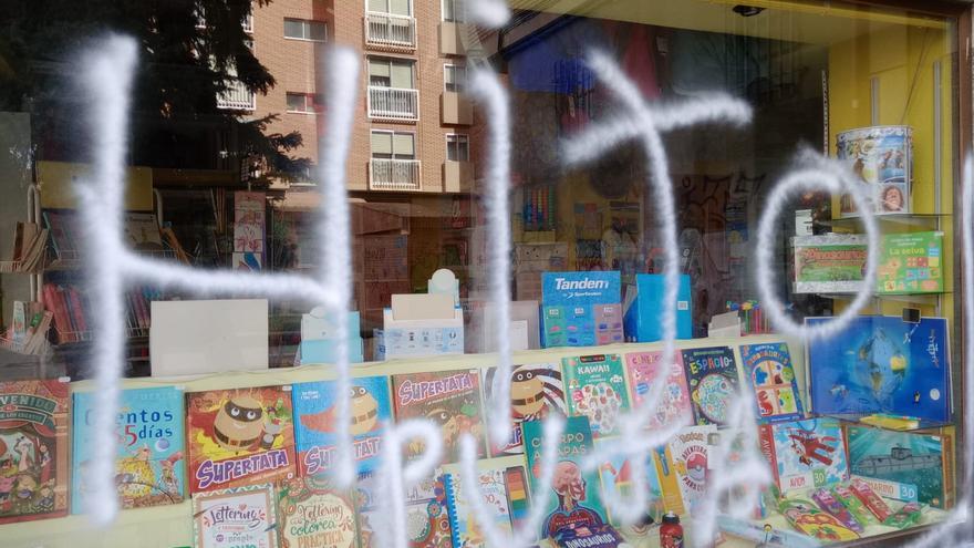 &quot;Hijo puta&quot;, &quot;puta&quot;: el ataque a una librería de La Vaguada en Zamora
