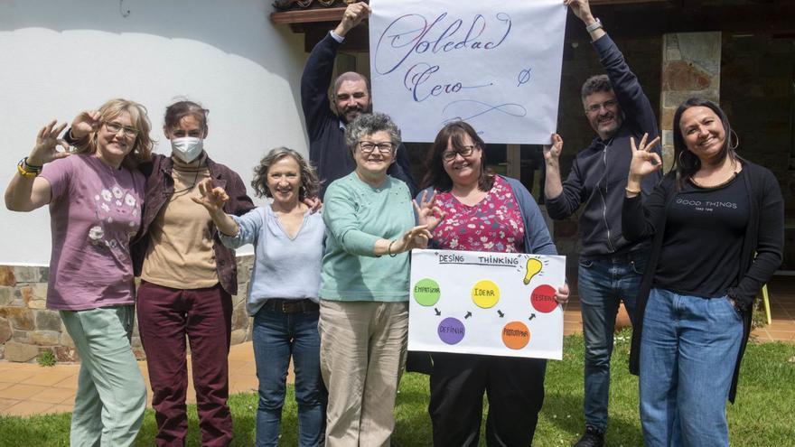 Plena Inclusión y Aspronaga unen fuerzas contra la soledad del cuidador: &quot;Sales con tu hijo, y sientes como que la gente te aísla un poco...&quot;