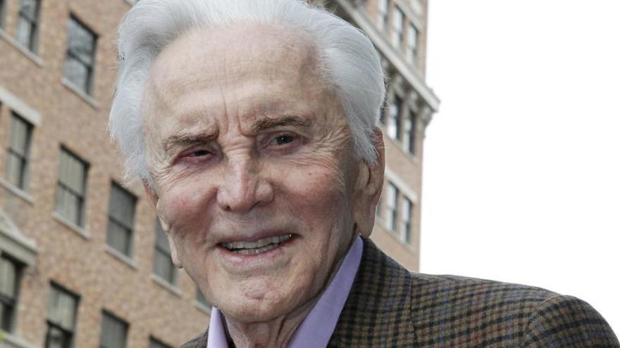 10 personatges inoblidables del centenari Kirk Douglas