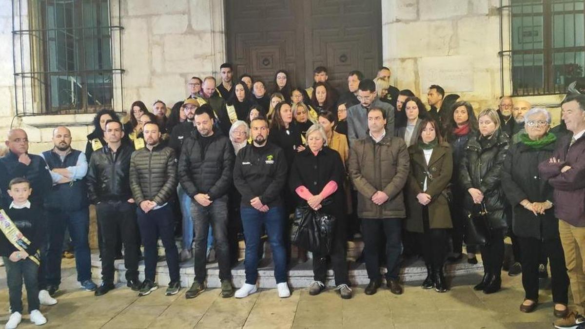 Emotivo minuto de silencio en Vinaròs en memoria de Jordi Català