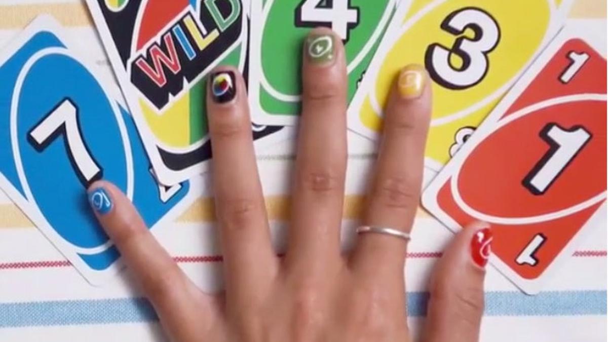 Manicura del juego UNO