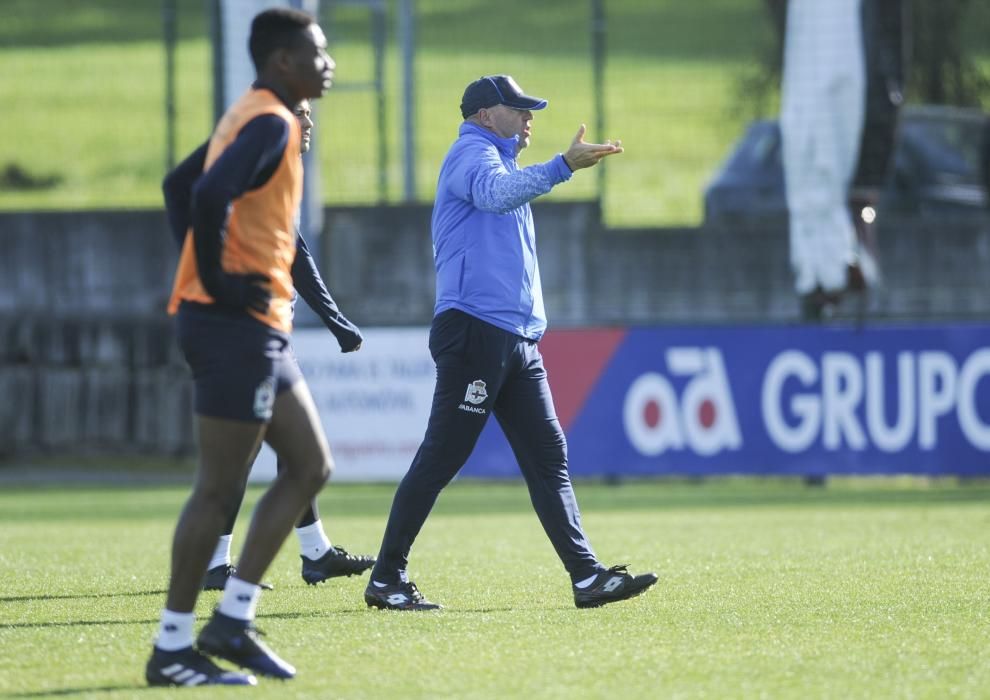 El equipo avanza en la preparación de la visita del domingo a Mestalla con Pedro Mosquera ya sobre el césped y Sidnei recuperado de su lesión muscular.