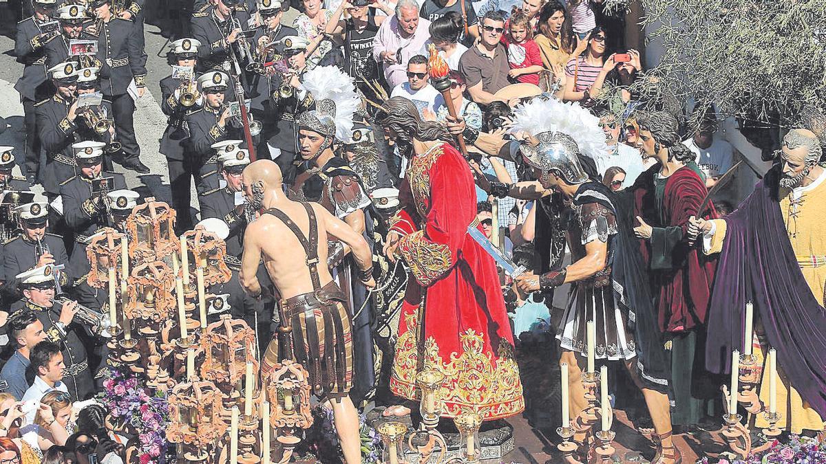 El Prendimiento procesiona en el Martes Santo.