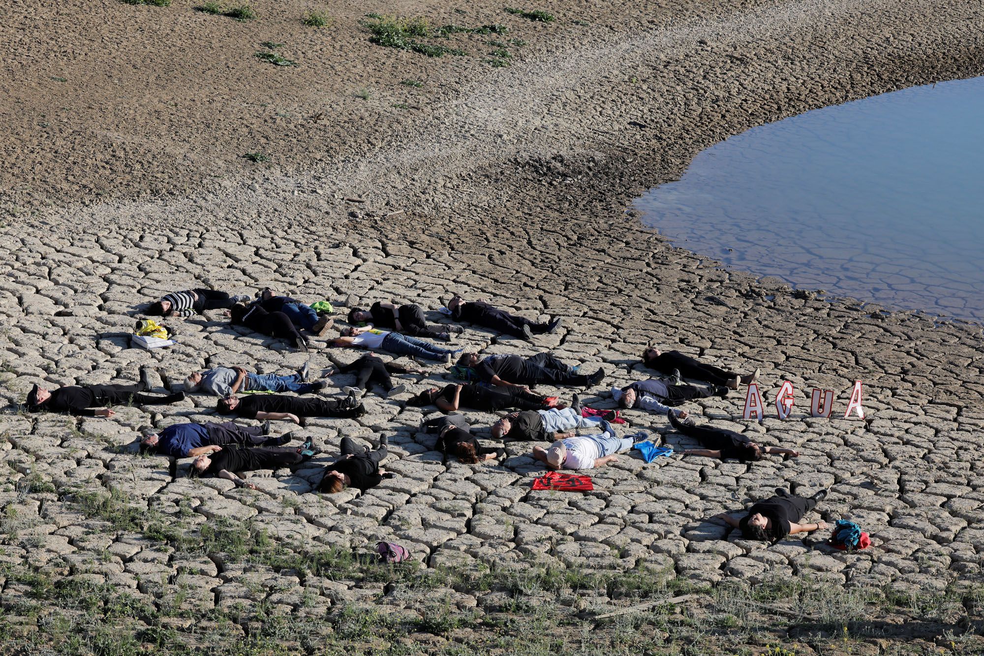 Día Mundial del Agua | Protesta de Greenpeace en el pantano de La Viñuela