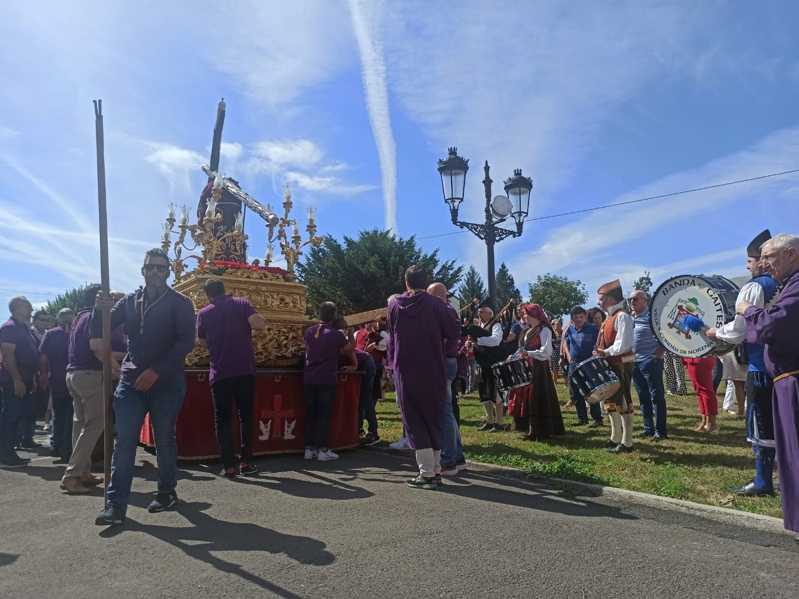 Todas las imágenes del Ecce Homo: así fue la multitudinaria y emocionante procesión en Noreña