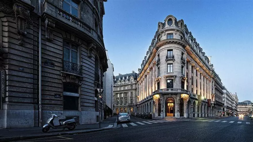 Amancio Ortega compra un hotel de cinco estrellas en París por 97 millones